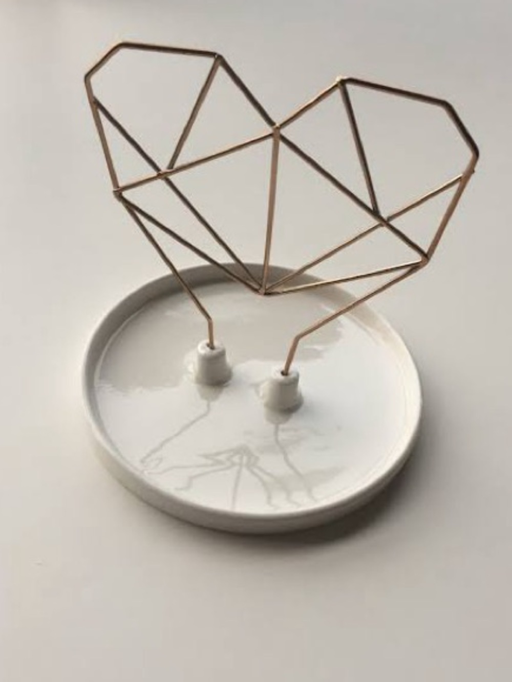 Imm Living Coxet Wire Heart Jewelry Holder Rose Gold & White Ceramic Tray NIB